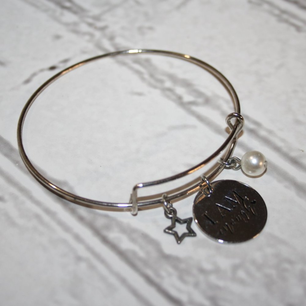 🌟 Silver ‘I AM ENOUGH’ Bangle Bracelet · Star & Pearl Accent · Empowered Minima